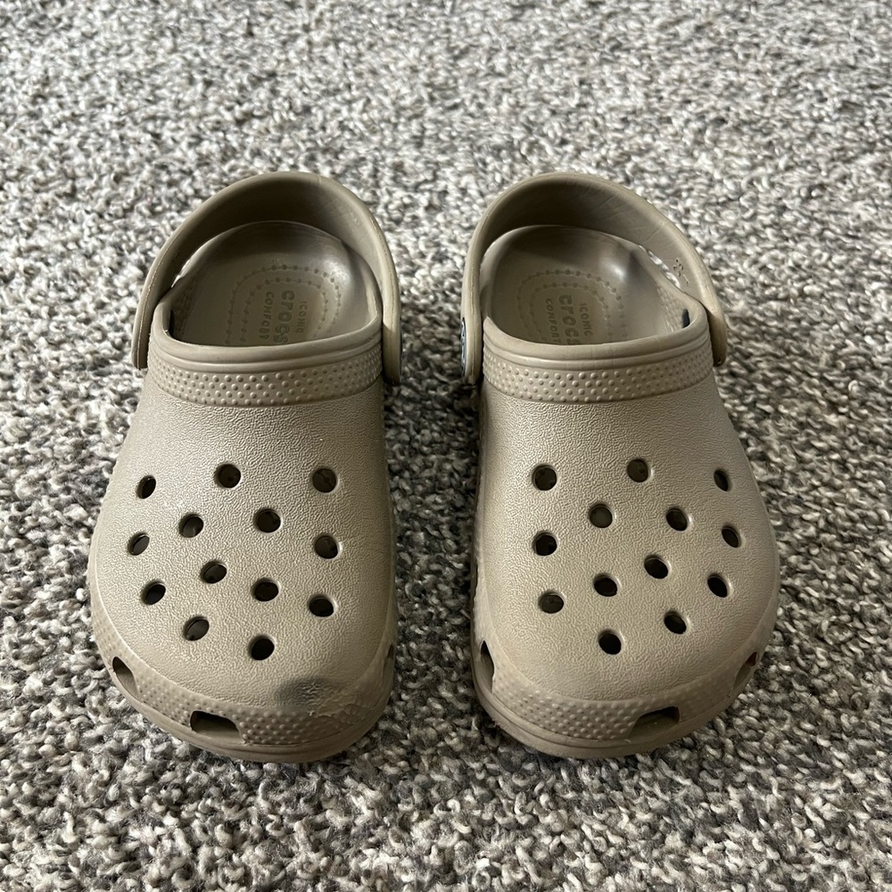 Toddler Crocs size 9